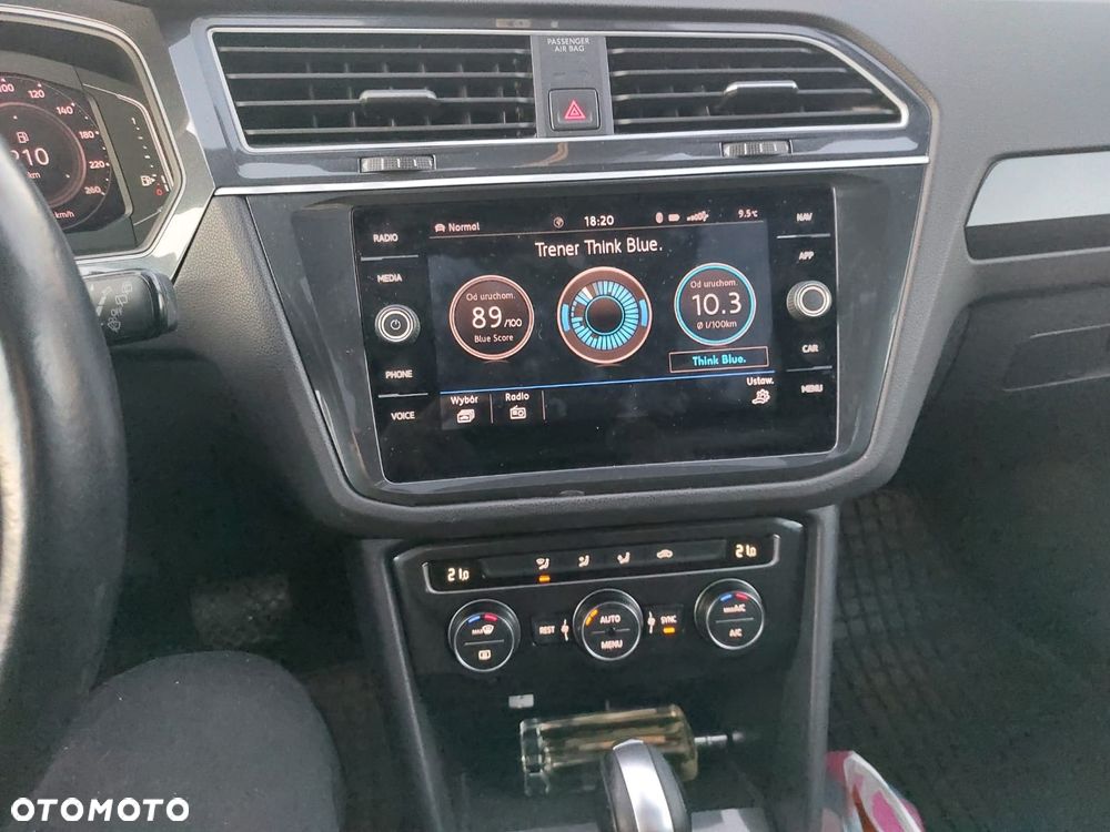 Volkswagen Tiguan - 28