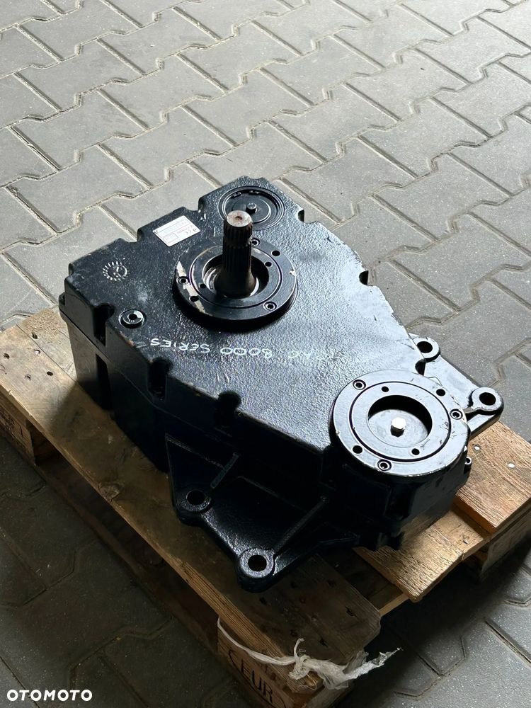 Zuidberg 38027003 przedni wał odbioru mocy WOM JCB FASTRAC 8000 - 8