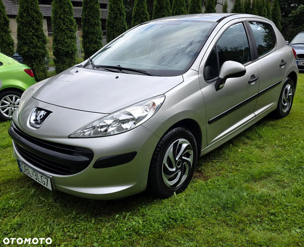 Peugeot 207 - 2