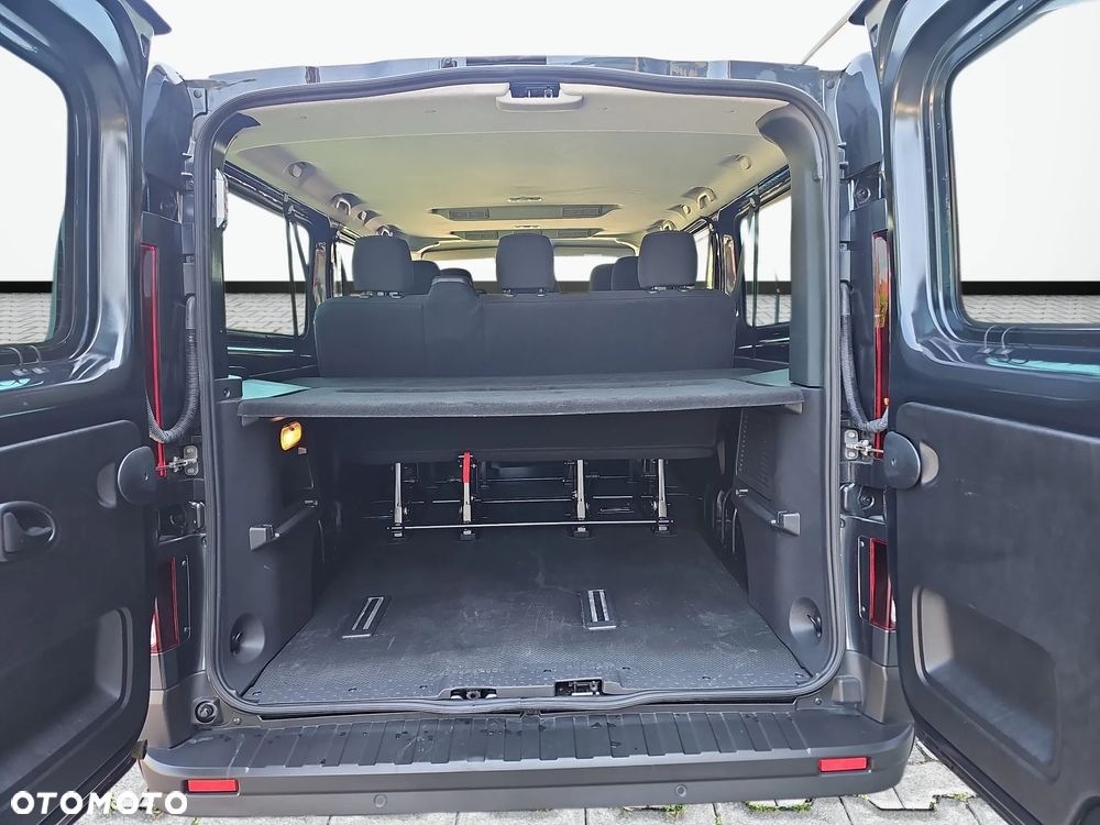 Renault Trafic 2.0 dCi EDC - 17