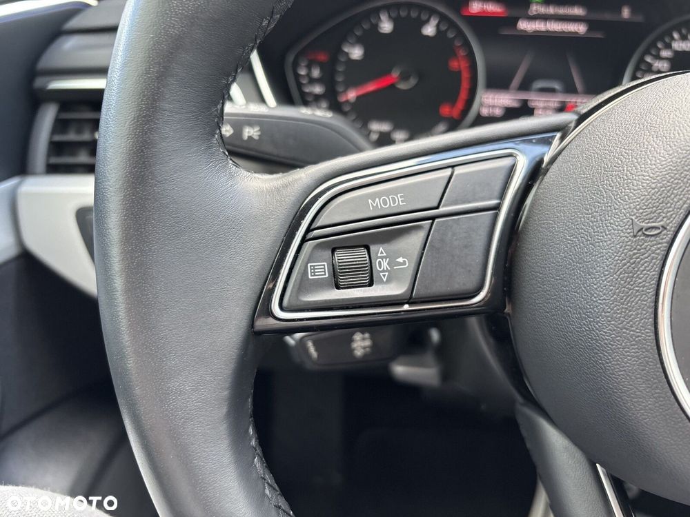 Audi A4 Limousine - 13