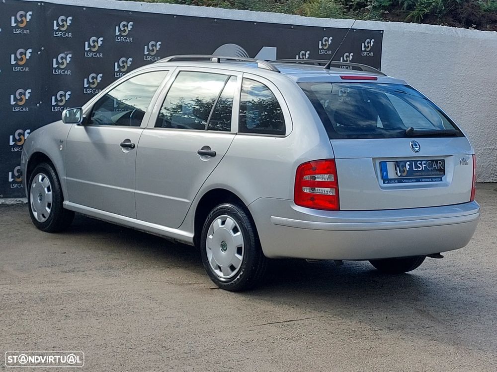 Skoda Fabia Break 1.4 Attractive AC - 6
