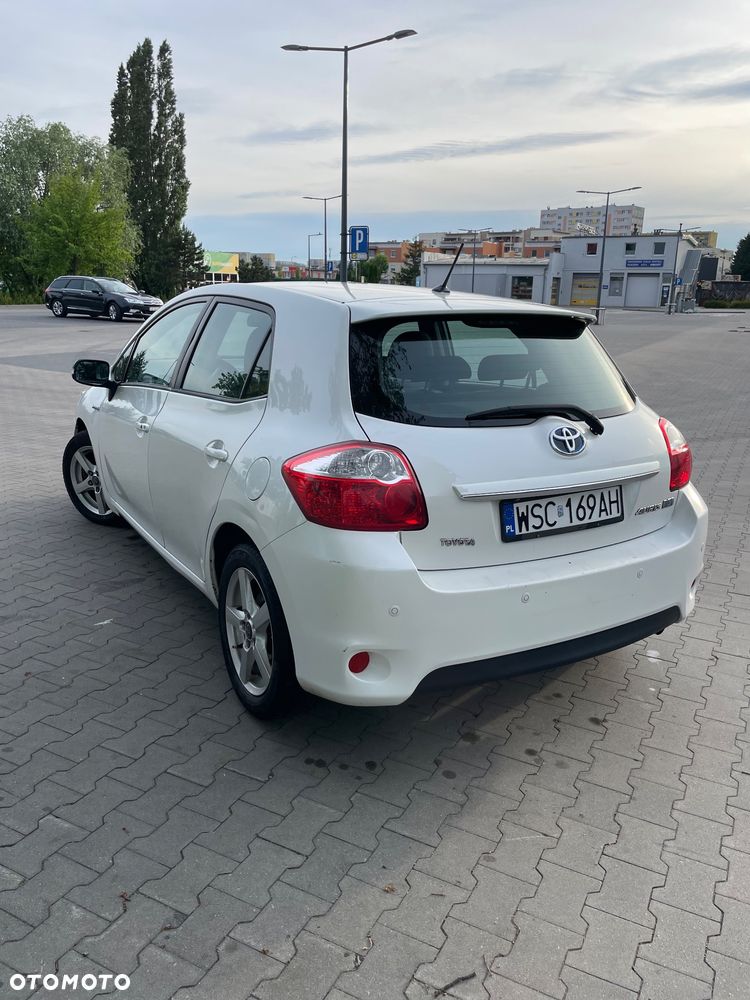 Toyota Auris - 2