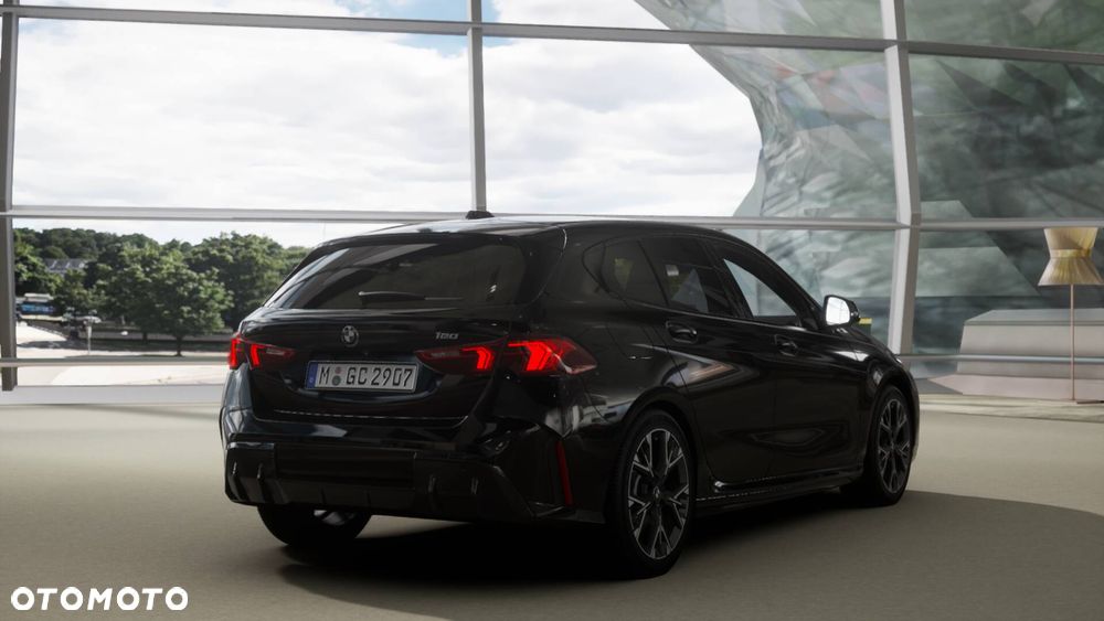 BMW Seria 1 120 mHEV - 8