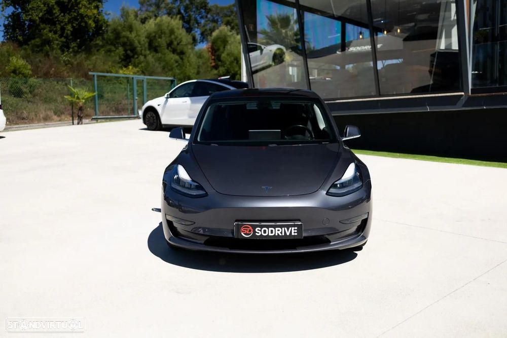 Tesla Model 3 Long-Range Dual Motor AWD - 4