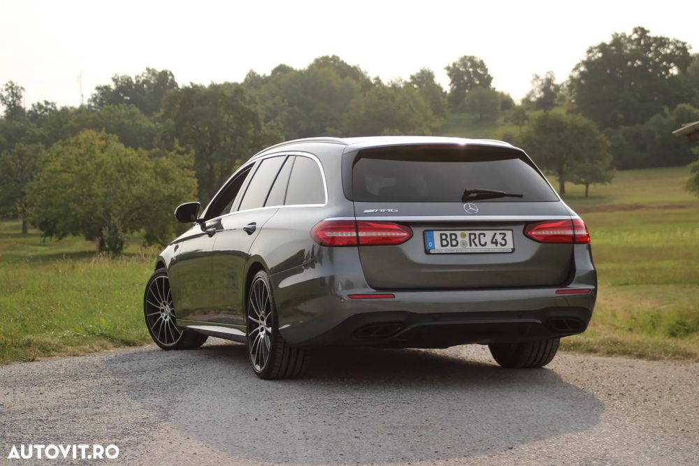 Mercedes-Benz E 220 d 9G-TRONIC AMG Line - 4