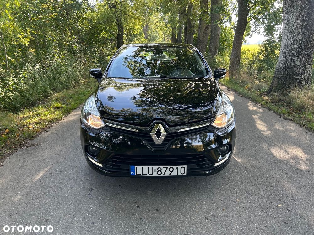 Renault Clio - 11