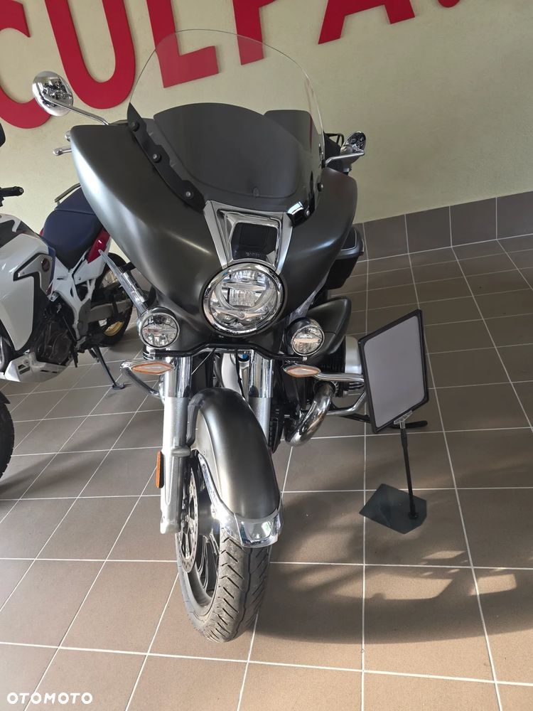 BMW R - 1