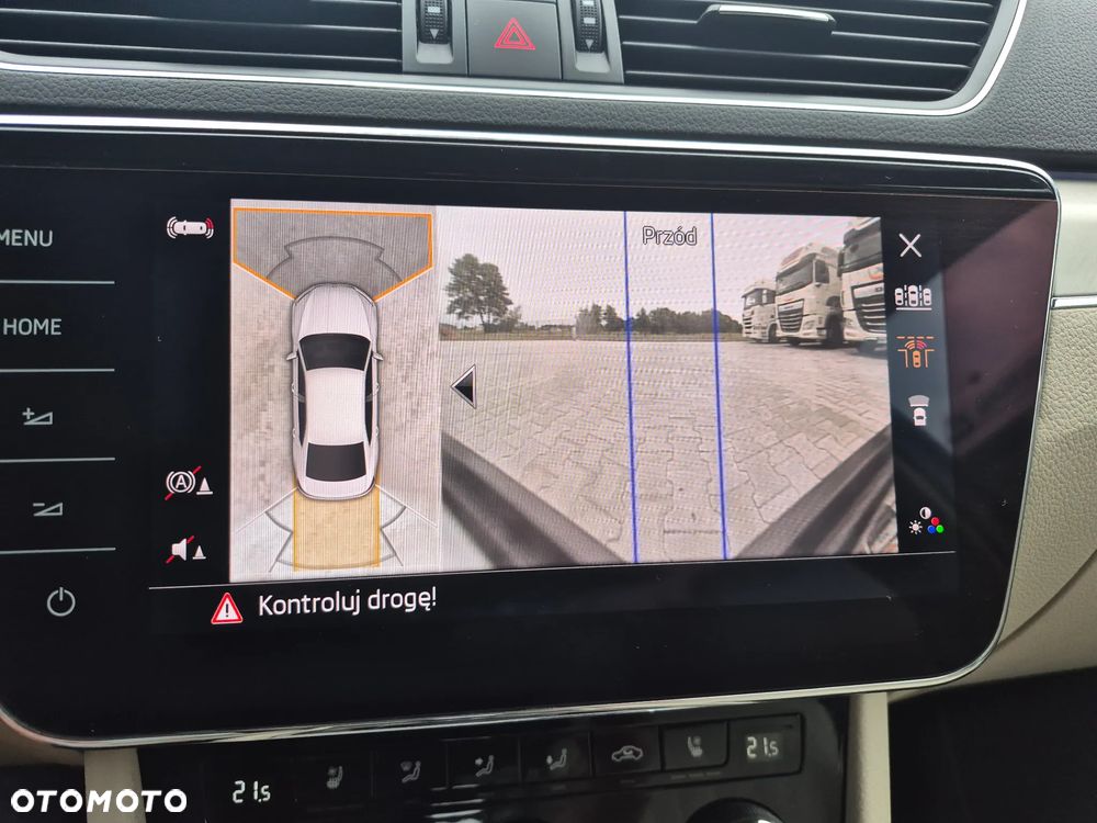 Skoda Superb 2.0 TDI SCR 4x4 L&K DSG - 32