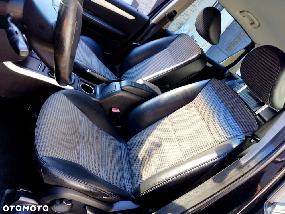 Mercedes-Benz Klasa B 200 - 21