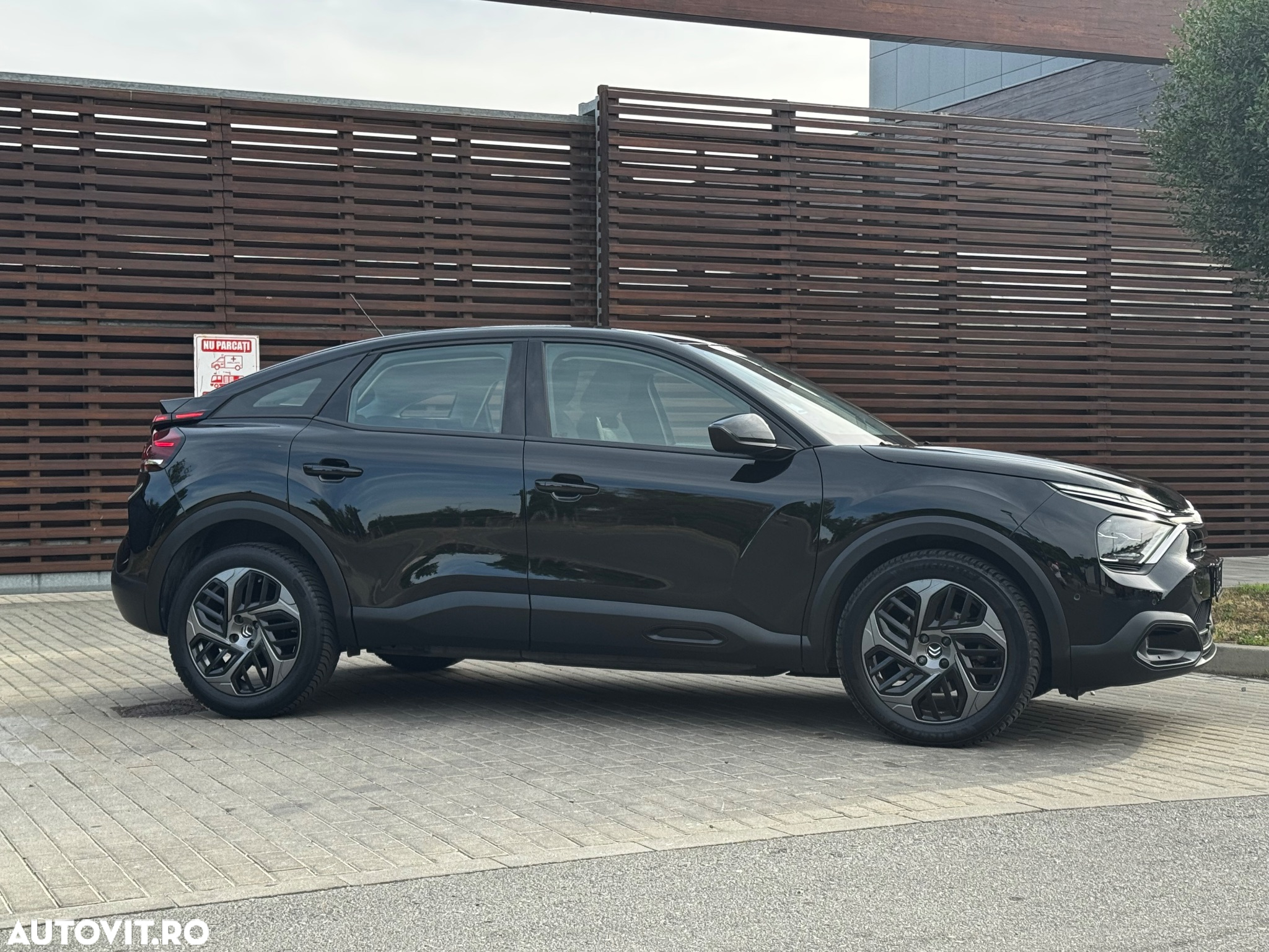 Citroën C4 1.2 PureTech S&S EAT8 Shine - 5