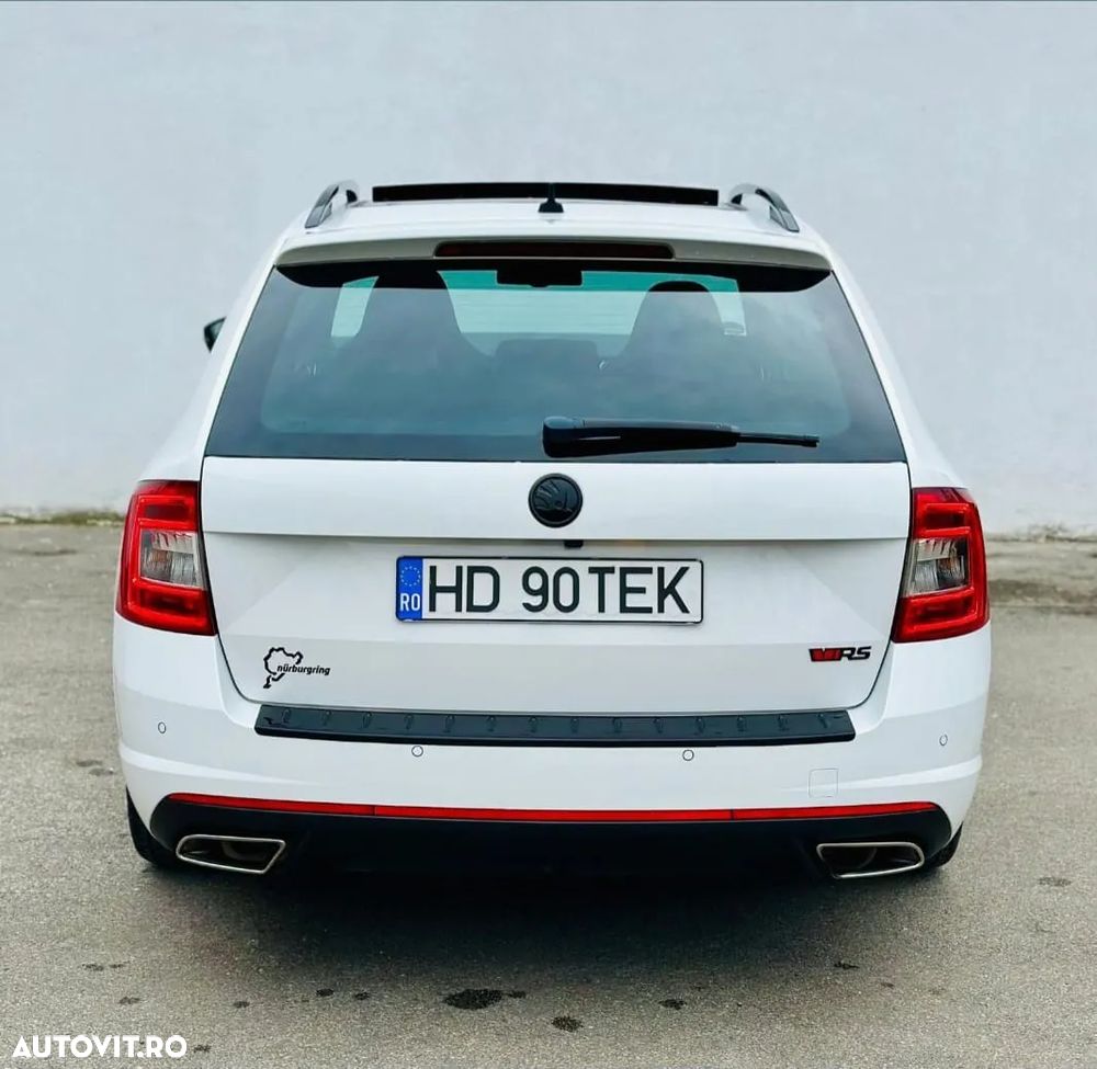 Skoda Octavia 2.0 TSI RS DSG - 2