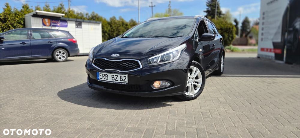 Kia Ceed 1.4 CVVT Dream-Team Edition - 3