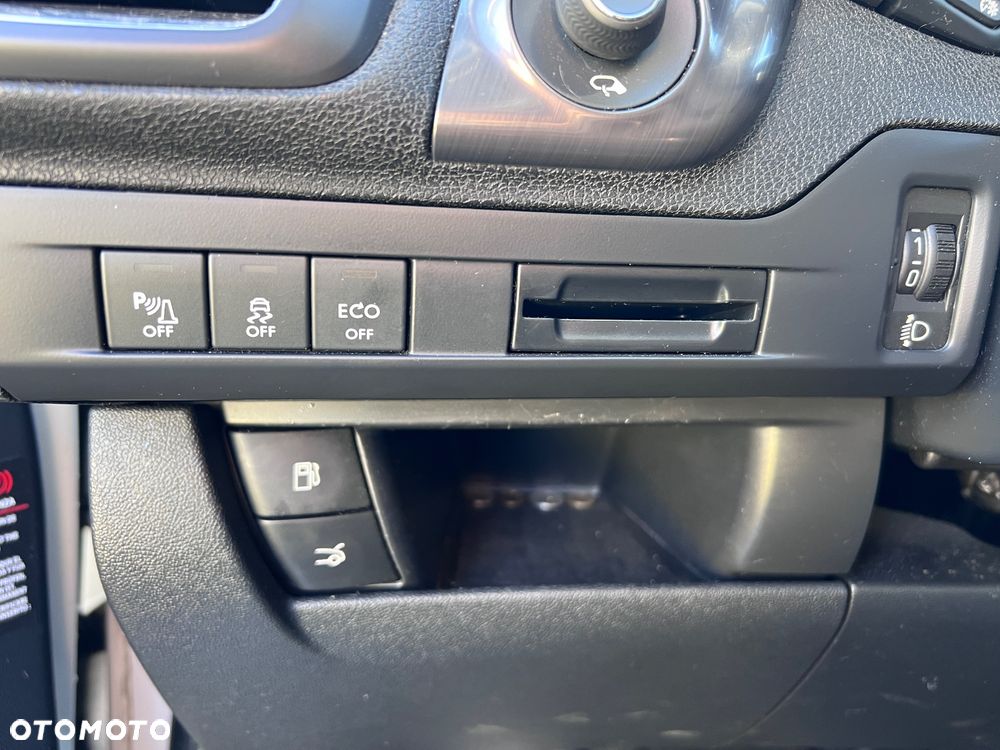 Citroën DS5 Hybrid4 EGS6 SportChic - 18