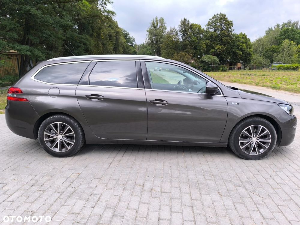 Peugeot 308 1.2 PureTech Style S&S - 4