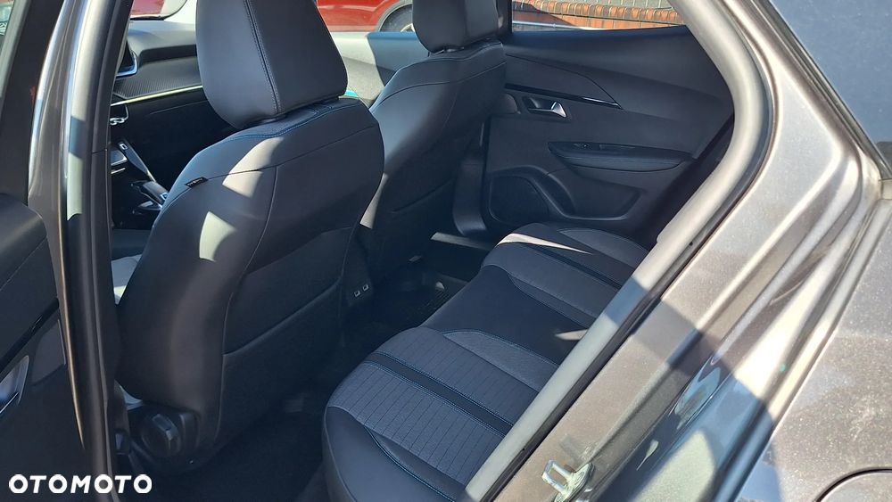 Peugeot 2008 1.2 PureTech Allure Pack S&S EAT8 - 10