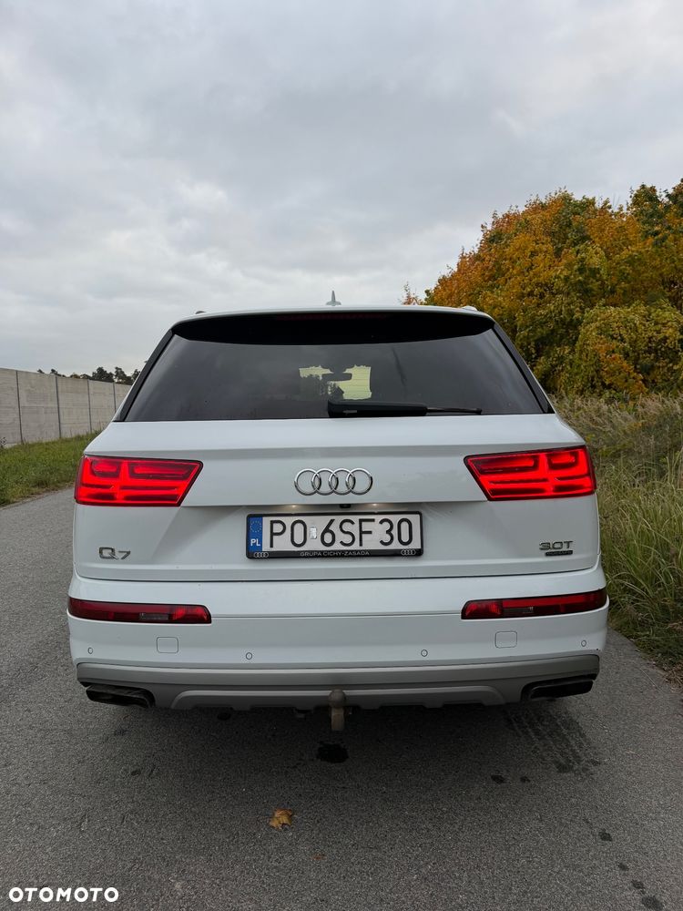 Audi Q7 2018 photo 2