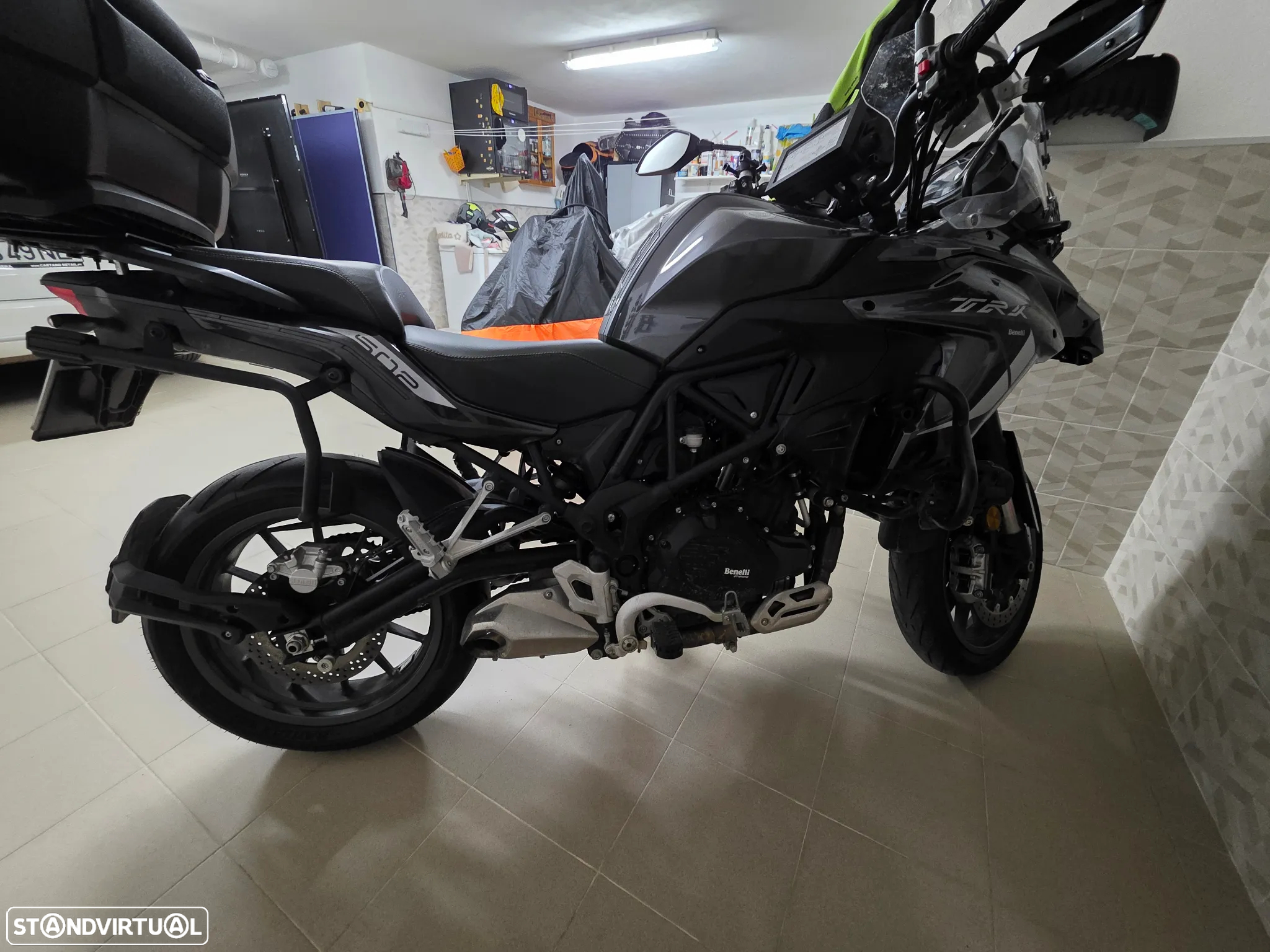 Benelli TRK 502 - 10