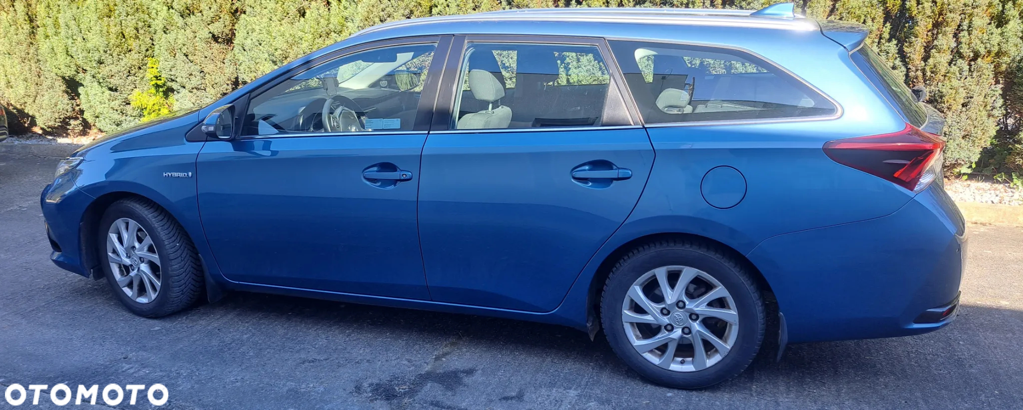 Toyota Auris Hybrid 135 Premium - 3