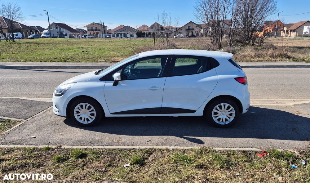 Renault Clio - 1
