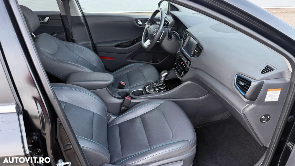Hyundai IONIQ 1.6 GDI Premium - 8