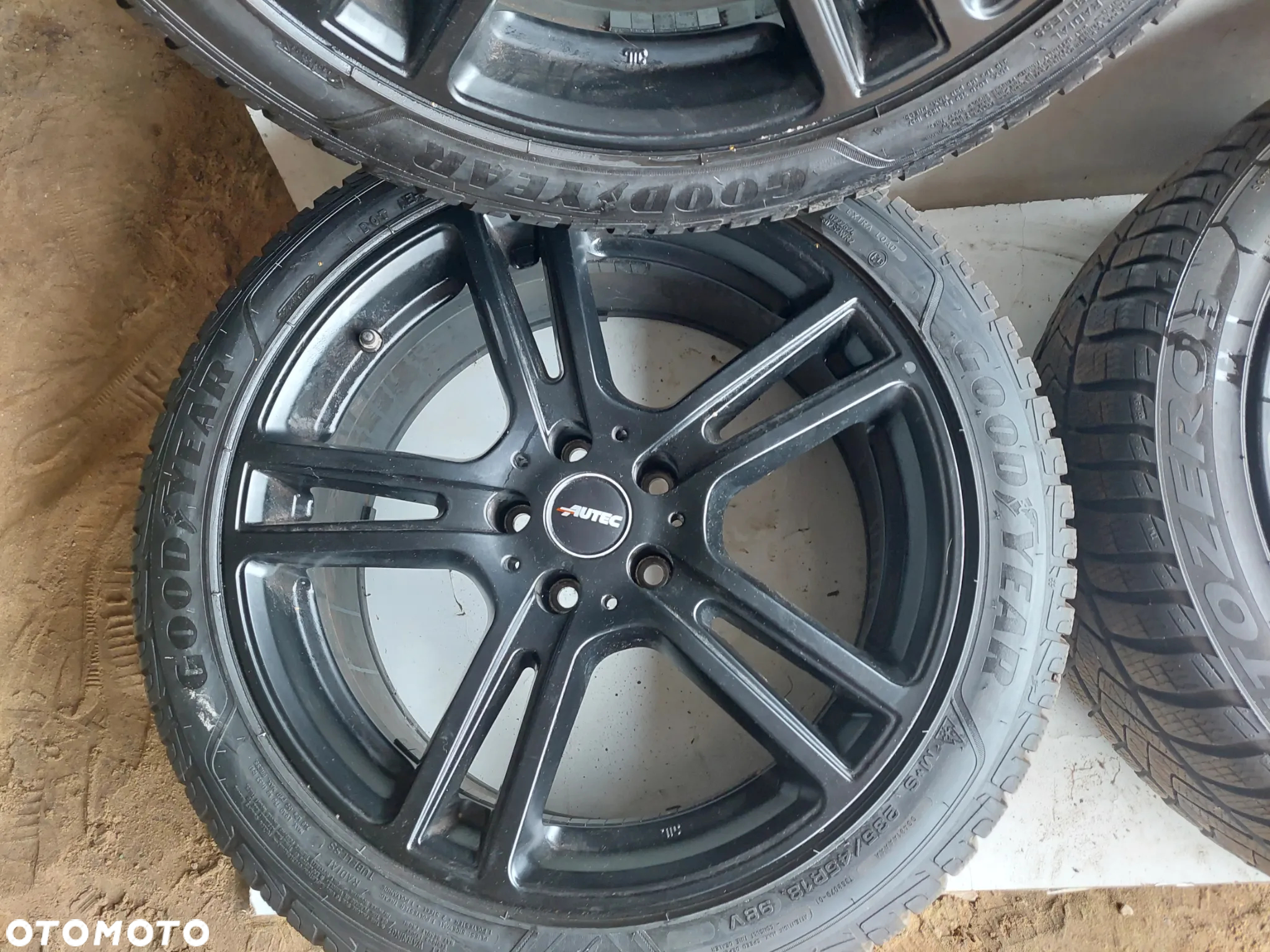 ALUFELGI KOŁA 5X112 SKODA SUPERB 235/45R18 - 14