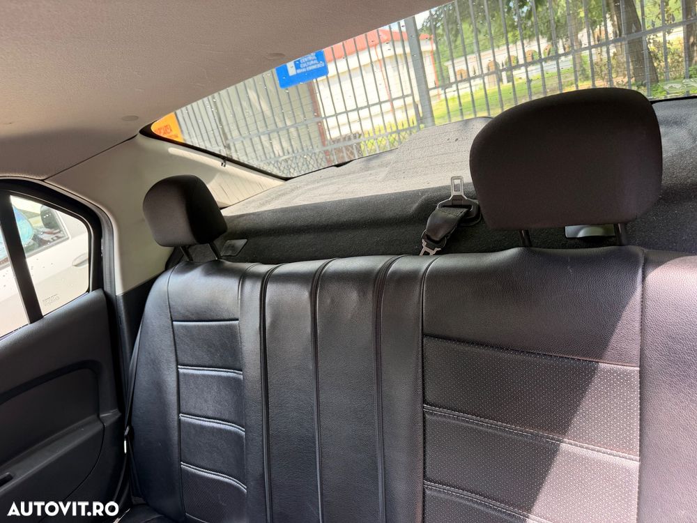 Dacia Logan 1.0 SCe Acces - 10