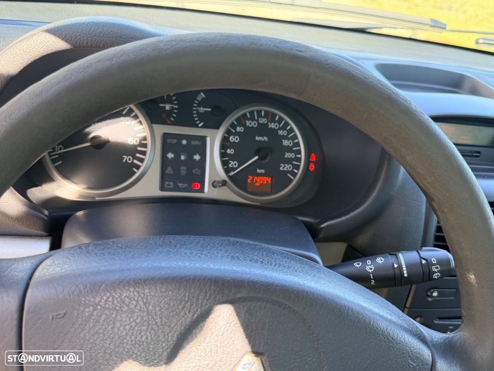 Renault Clio 1.2 16V Privilège - 8