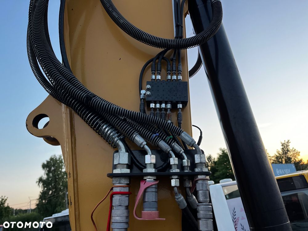 Caterpillar 308 - 12