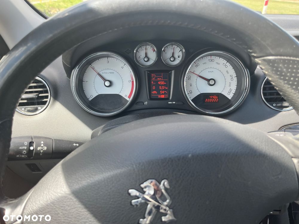 Peugeot 308 1.6 HDi Premium Plus - 22