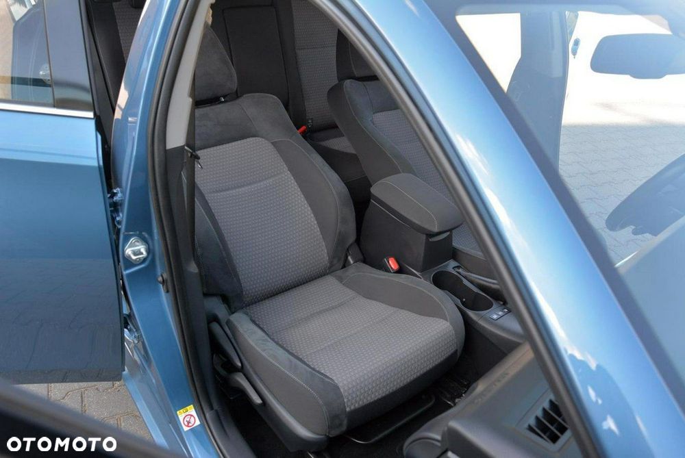 Toyota Auris Hybrid 135 Premium - 17