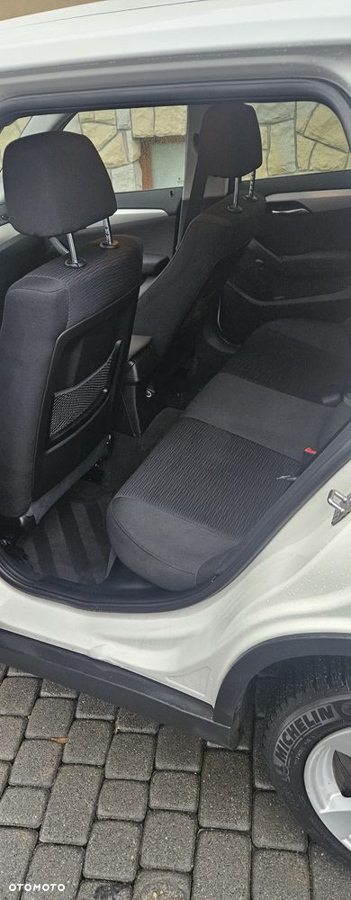 BMW X1 sDrive18d Sport Line - 24