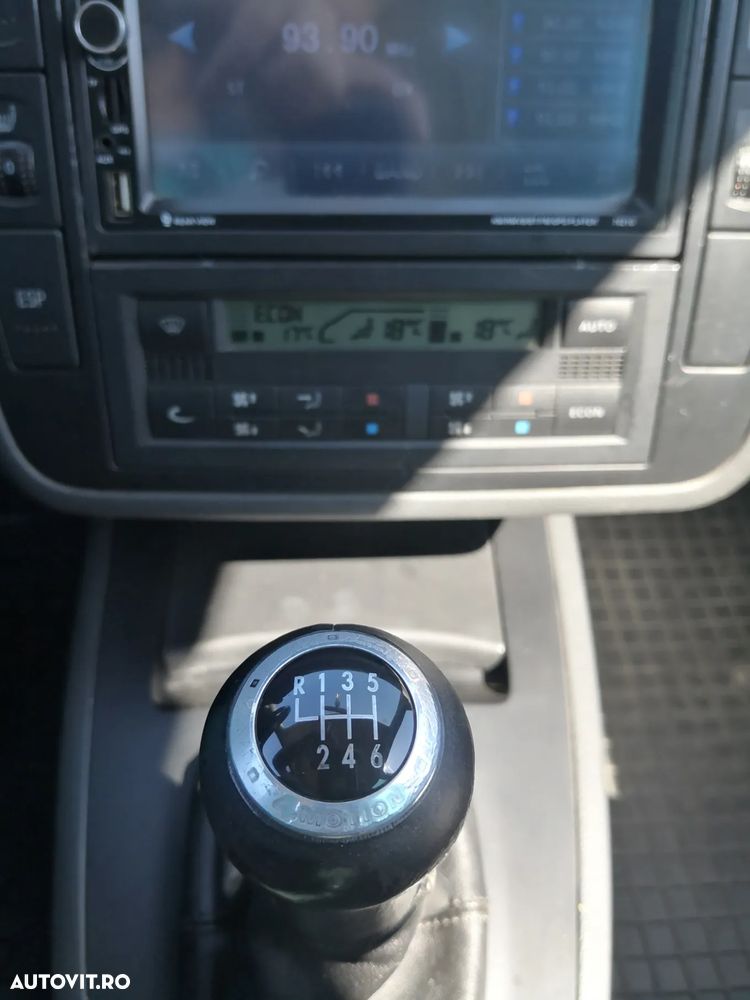 Volkswagen Sharan 1.9 TDI 4Motion Highline - 10