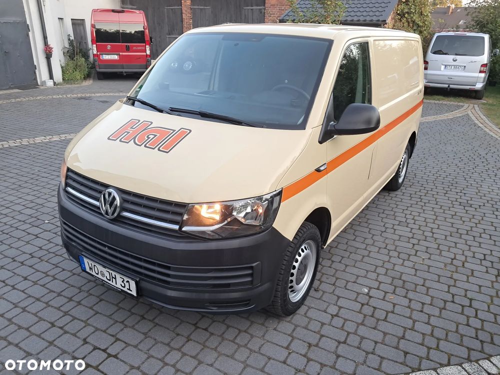 Volkswagen T- 6 Transporter - 1