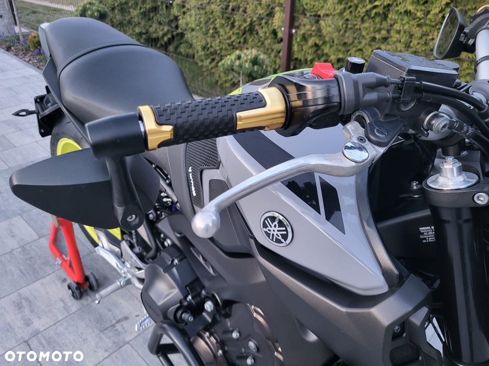 Yamaha MT - 18