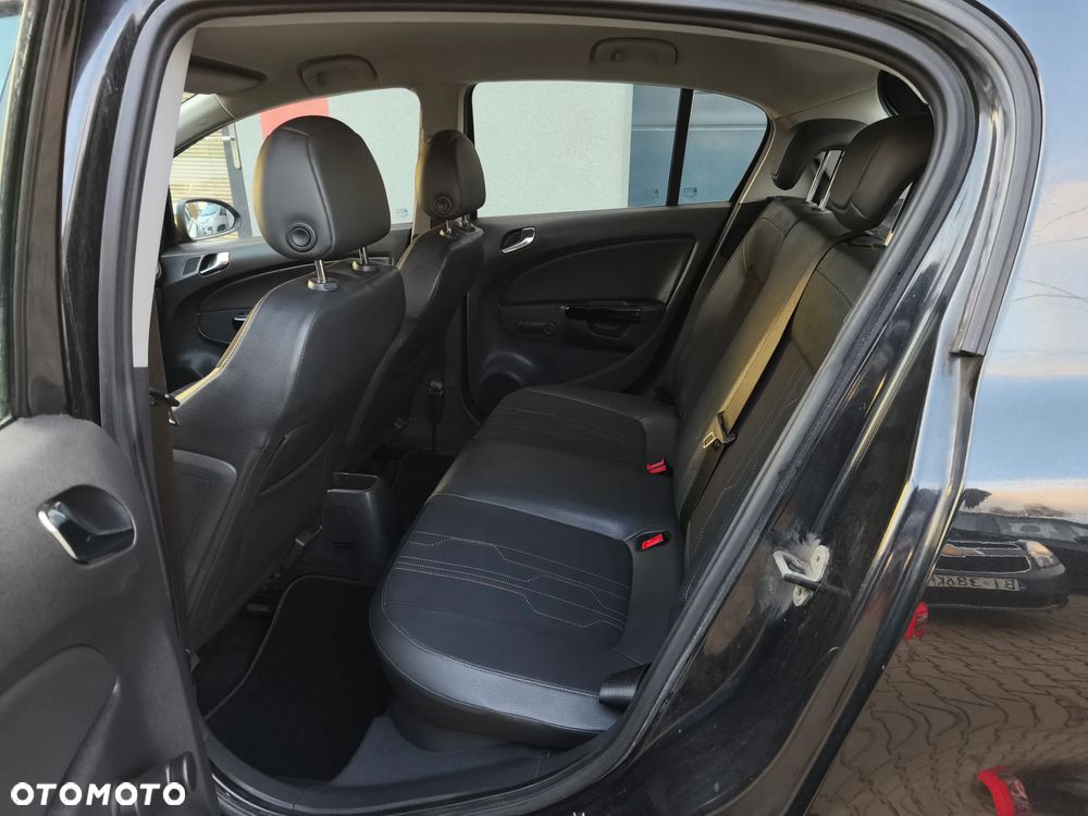 Opel Corsa 1.2 16V Cosmo - 8