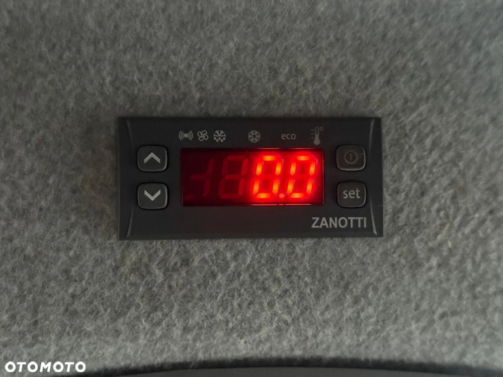 Mercedes-Benz Sprinter Chłodnia - 17