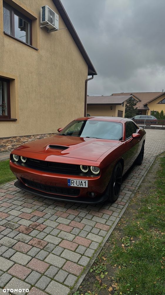 Dodge Challenger 5.7 R/T - 1