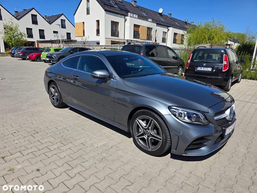 Mercedes-Benz Klasa C 200 4Matic 9G-TRONIC AMG Line - 12