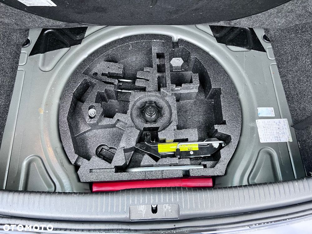 Volkswagen Golf - 6