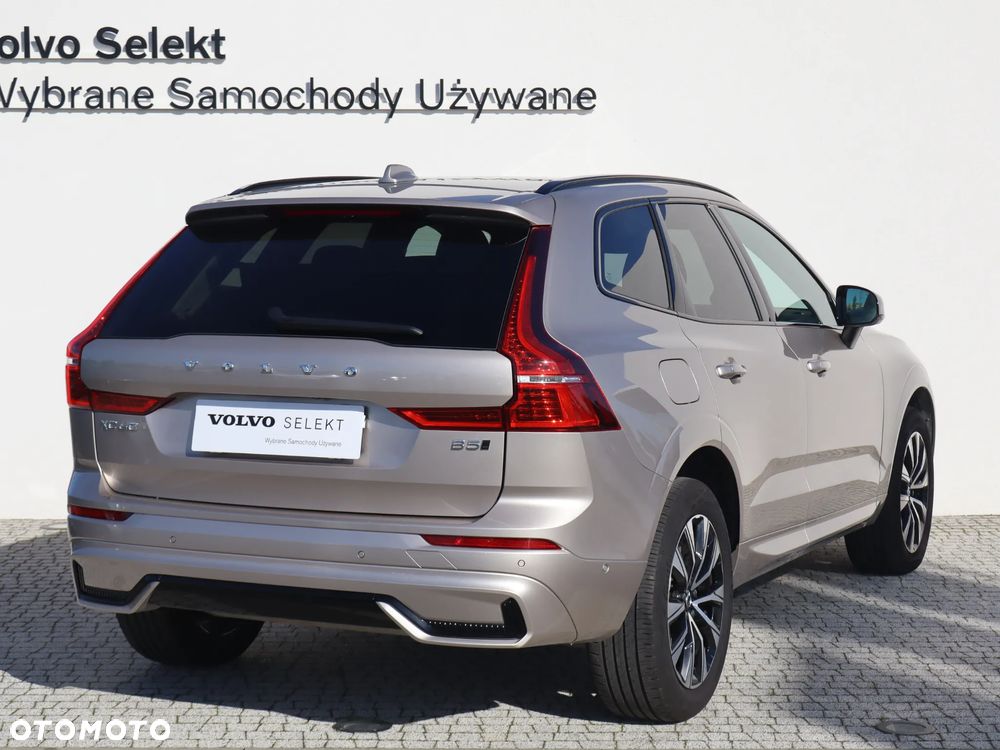 Volvo XC 60 B5 B AWD Plus Dark - 6
