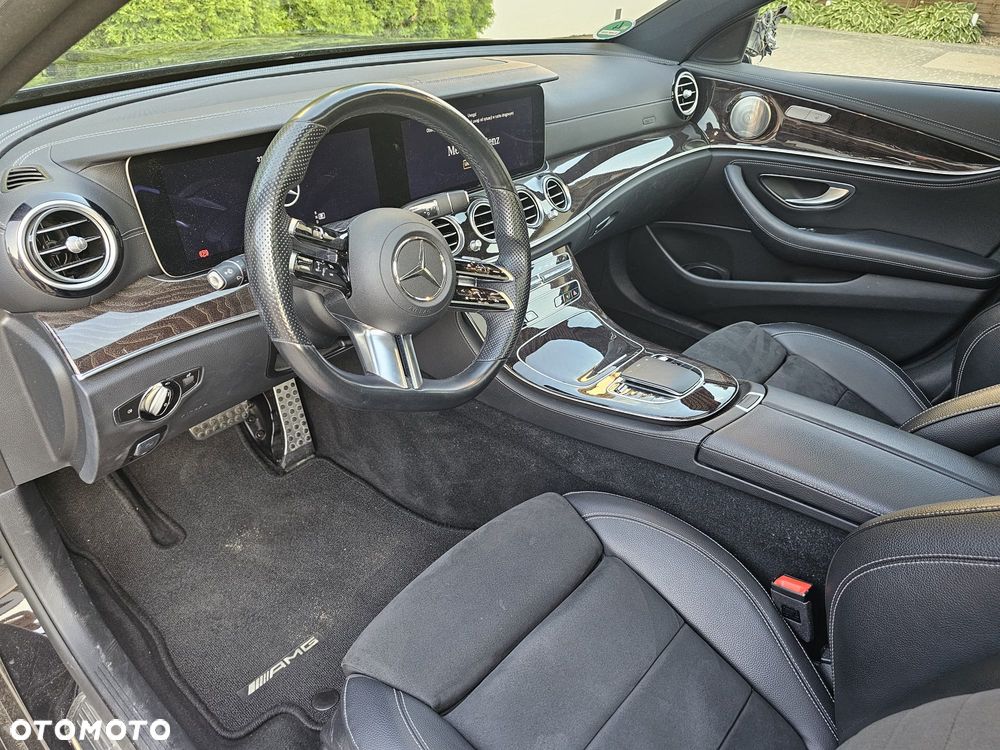 Mercedes-Benz Klasa E 300 9G-TRONIC AMG Line - 17