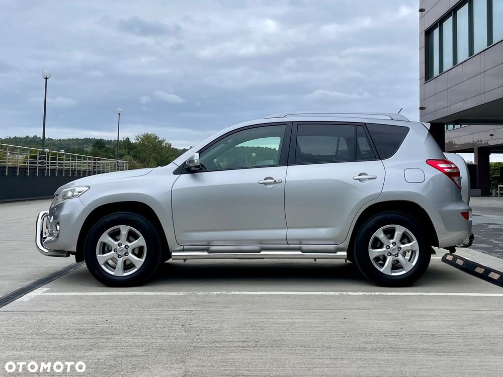 Toyota RAV4 - 4