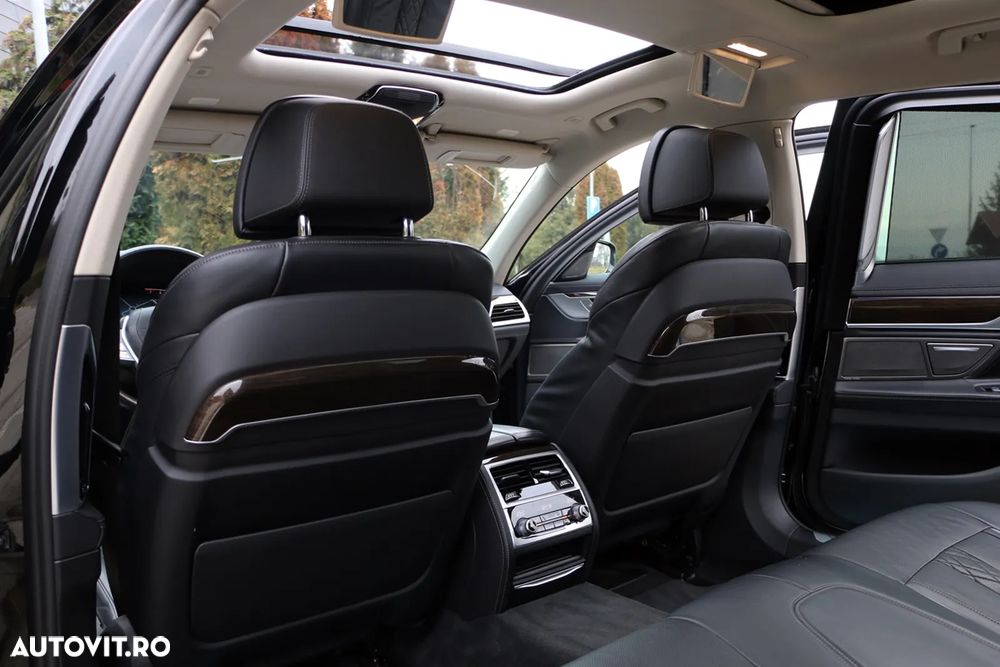 BMW Seria 7 740Li xDrive - 25