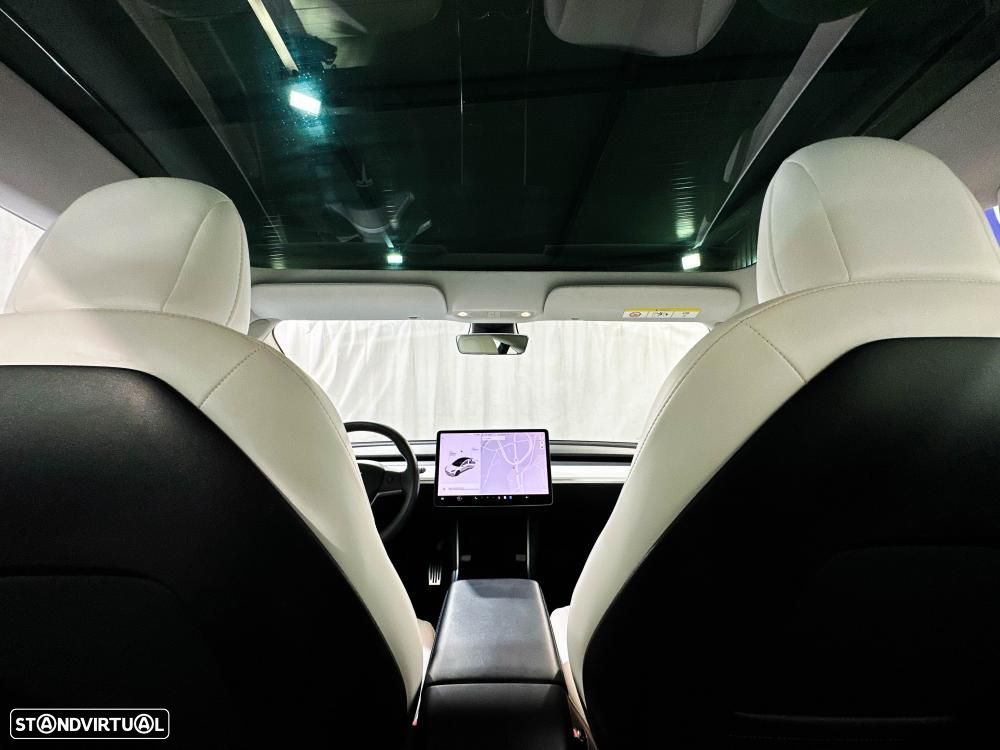 Tesla Model 3 Long-Range Dual Motor AWD - 26