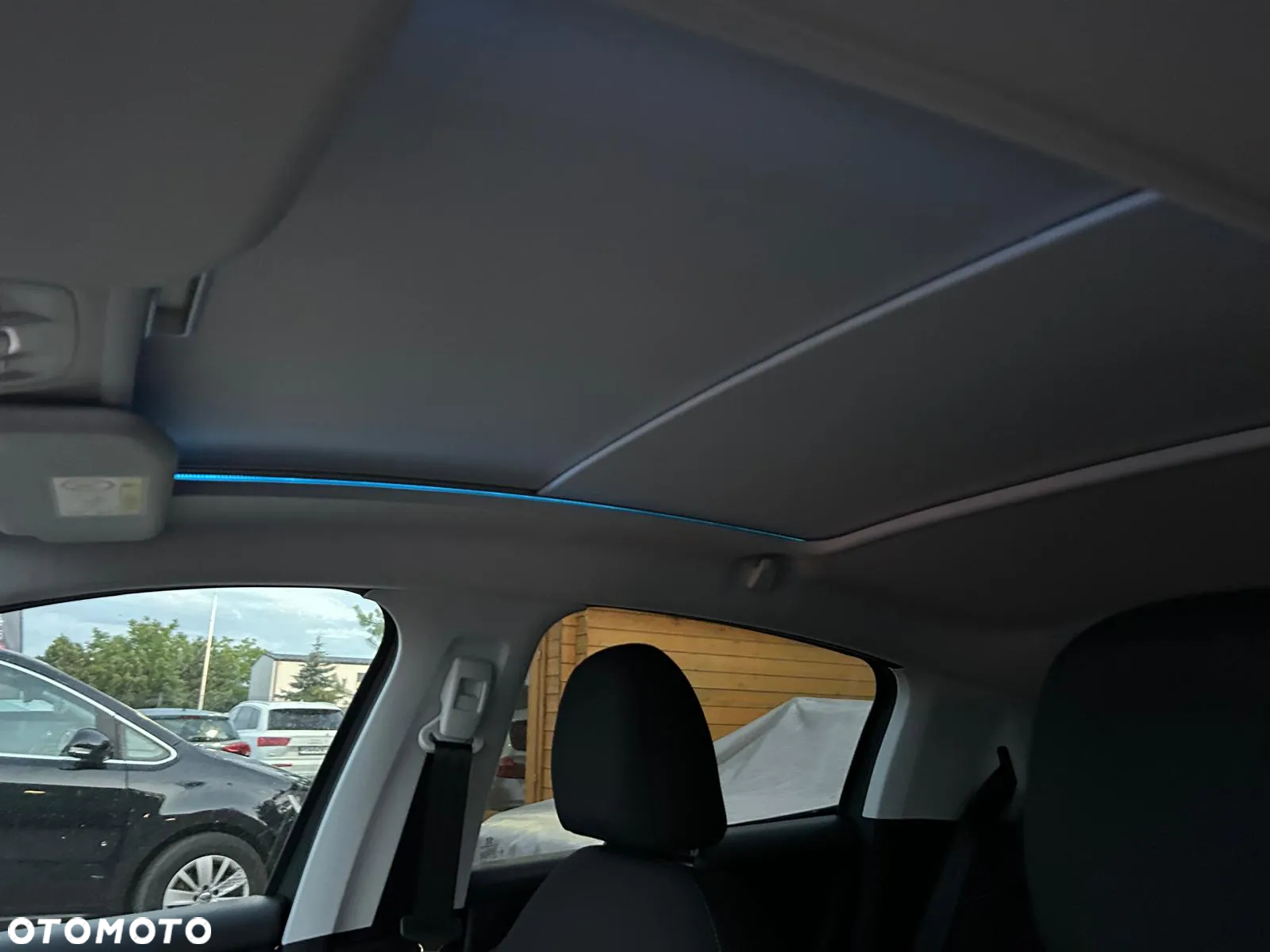 Peugeot 208 1.6 BlueHDi Allure S&S - 33