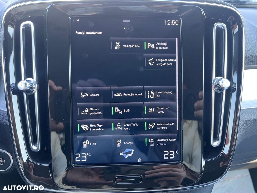 Volvo XC 40 Recharge T5 Twin Engine AT7 Inscription Expression - 23