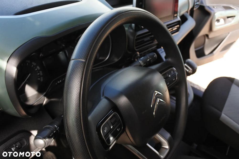 Citroën Berlingo XL PureTech 110 SHINE - 22