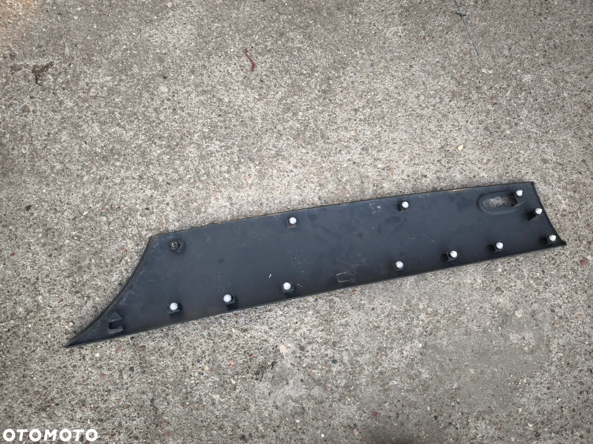 Listwa lewa tylna A 910 690 58 00 Mercedes-Benz Sprinter 907 910 - 3