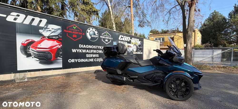 Can-Am Spyder - 6